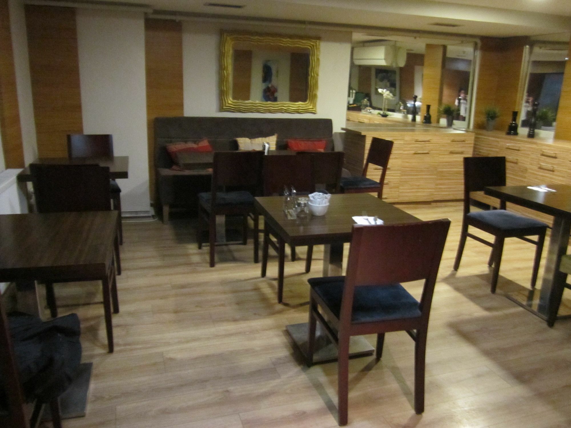 Derpa Hotel Stambuł Zewnętrze zdjęcie